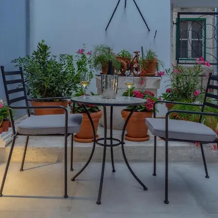 Boutique Mirabilis سكرادين